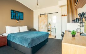 Queen Suite